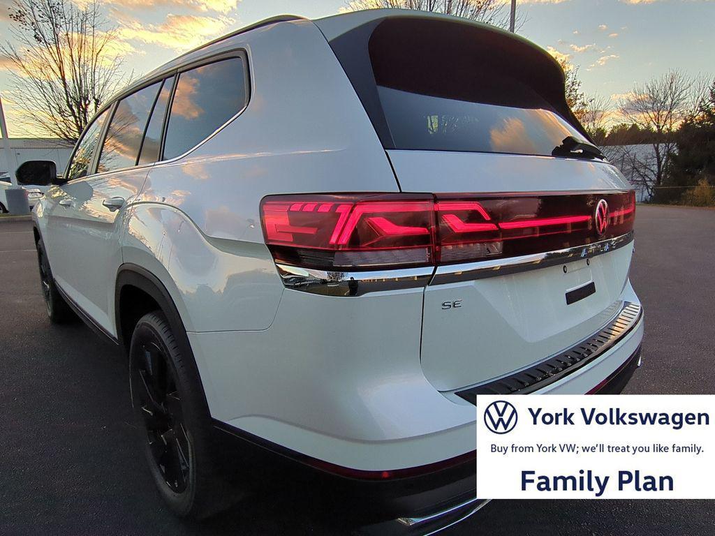new 2026 Volkswagen Atlas car, priced at $44,594