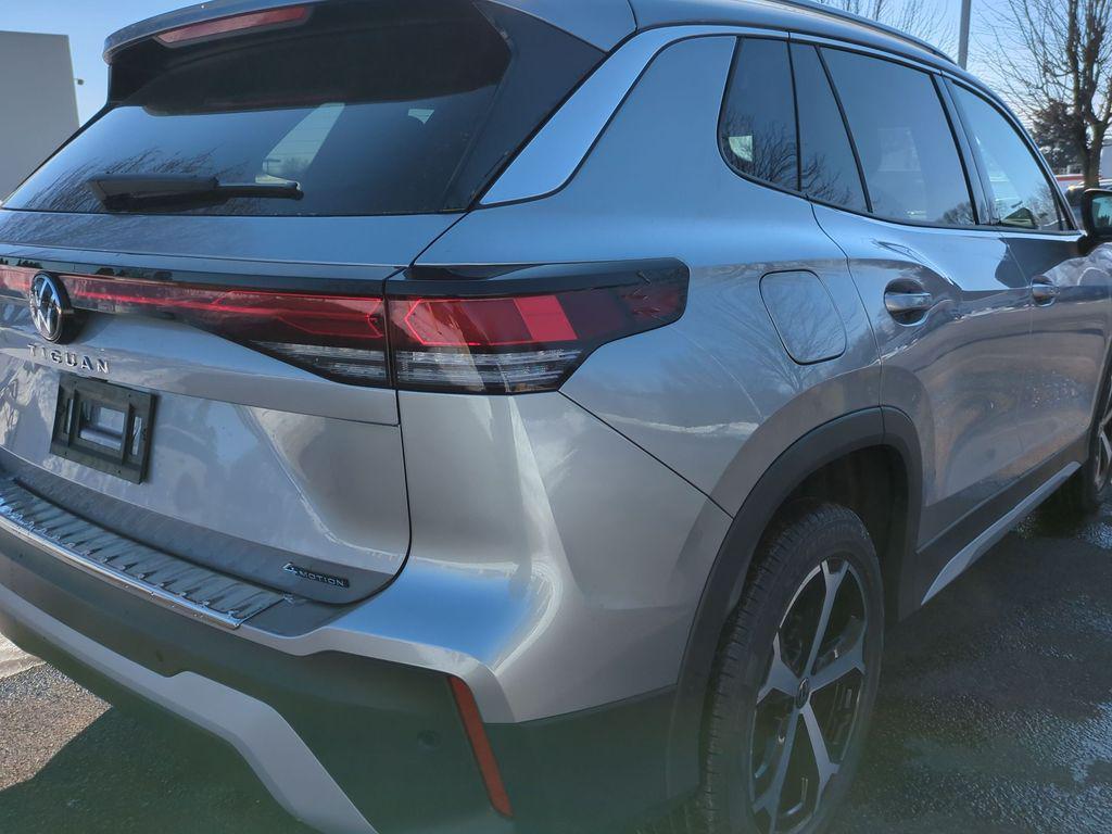 new 2026 Volkswagen Tiguan car, priced at $35,957