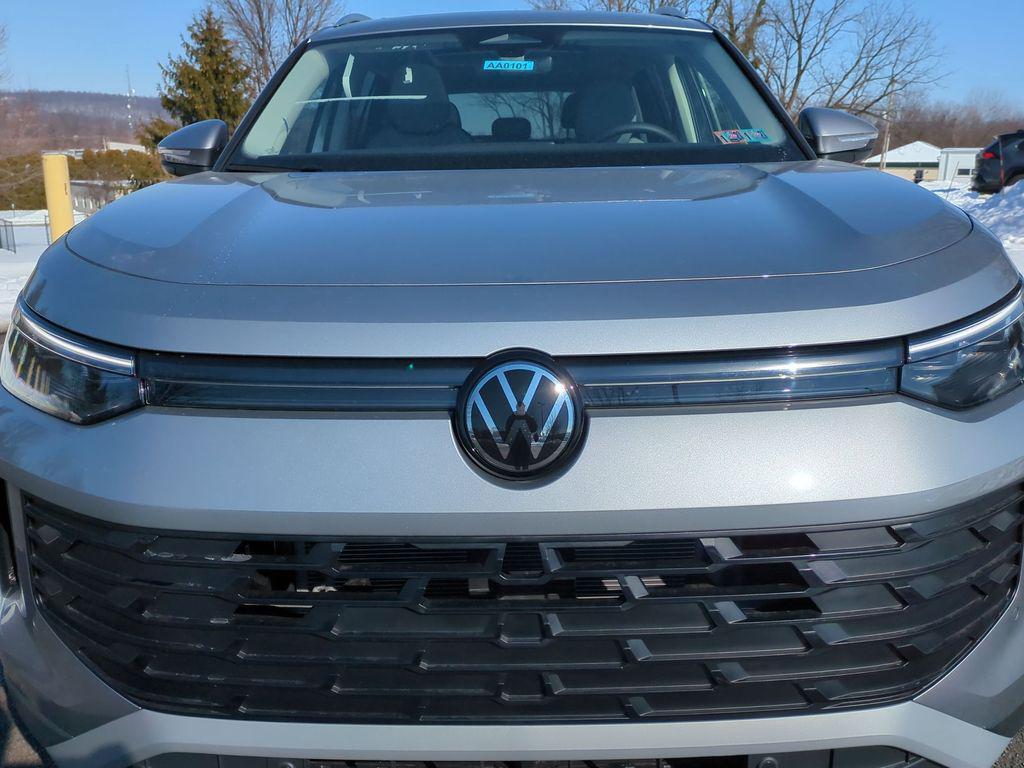 new 2026 Volkswagen Tiguan car, priced at $35,957