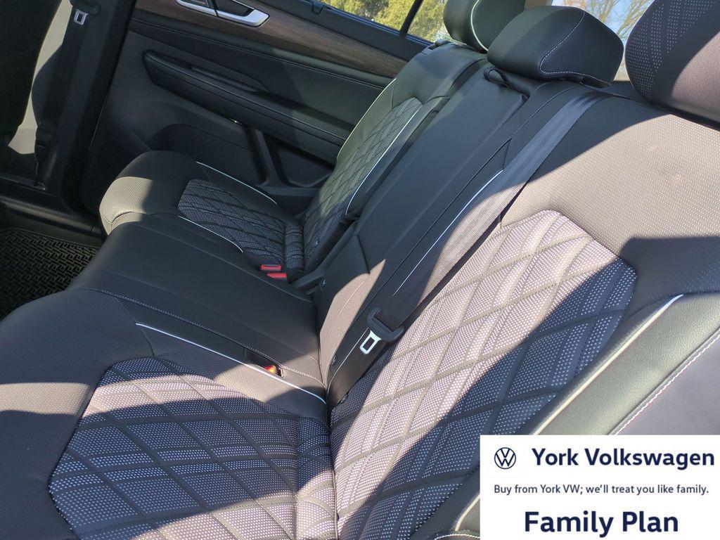 new 2026 Volkswagen Atlas car, priced at $52,031