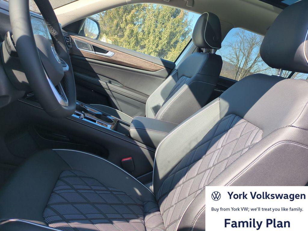 new 2026 Volkswagen Atlas car, priced at $52,031