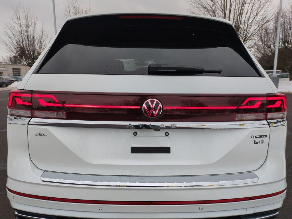 used 2024 Volkswagen Atlas car, priced at $38,990