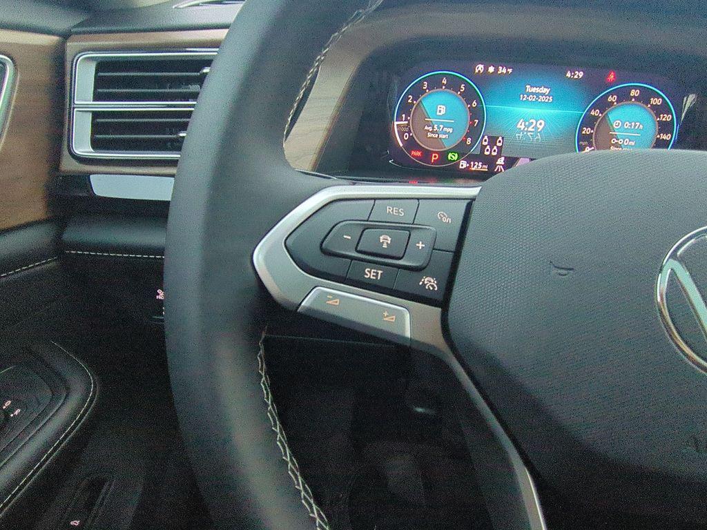 new 2026 Volkswagen Atlas car, priced at $45,093