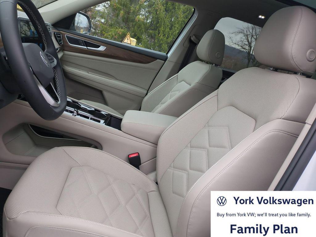 new 2026 Volkswagen Atlas car, priced at $45,484