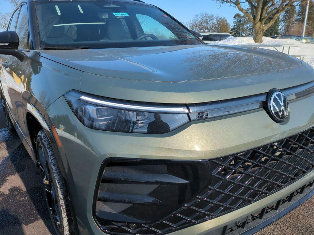 new 2026 Volkswagen Tiguan car, priced at $39,451