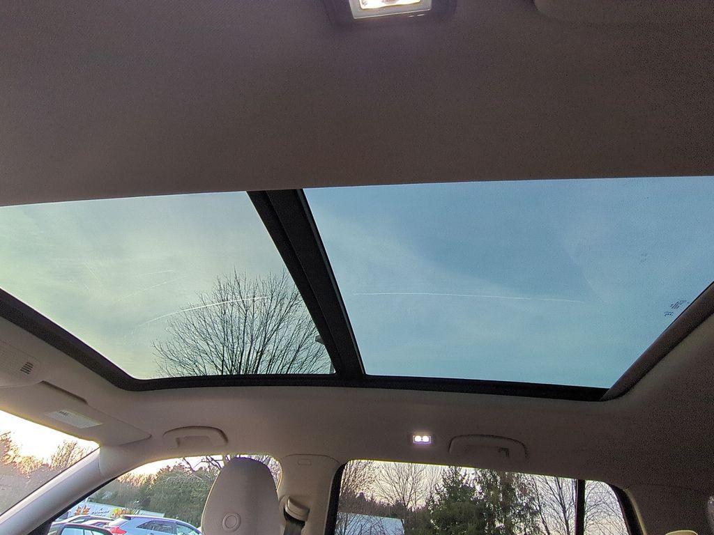 new 2026 Volkswagen Atlas car, priced at $52,570