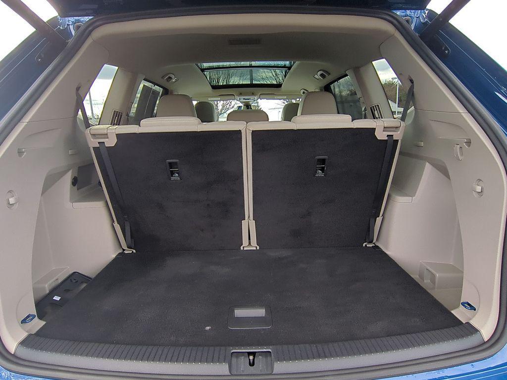 used 2025 Volkswagen Atlas car, priced at $37,992