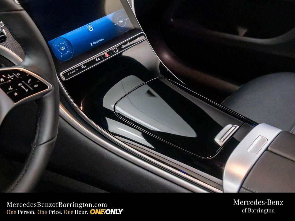 new 2026 Mercedes-Benz GLC 300 car