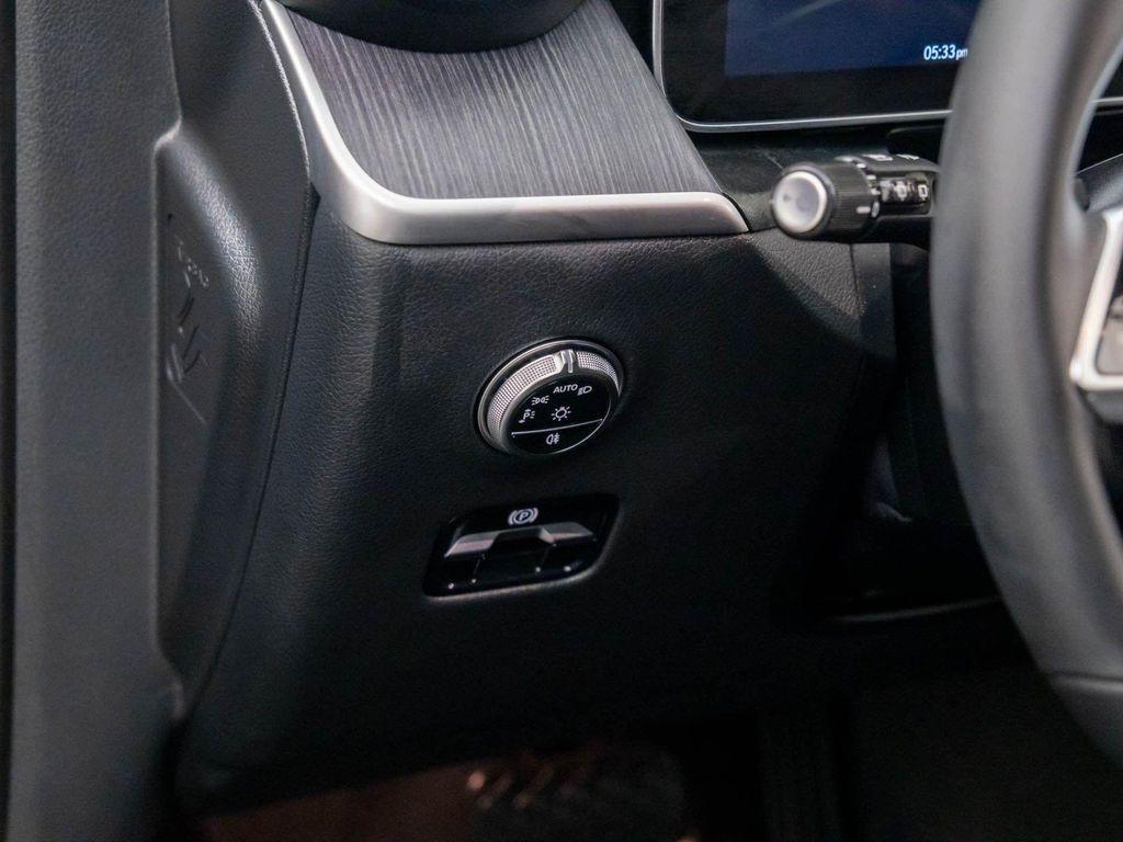 new 2026 Mercedes-Benz GLC 300 car, priced at $51,668