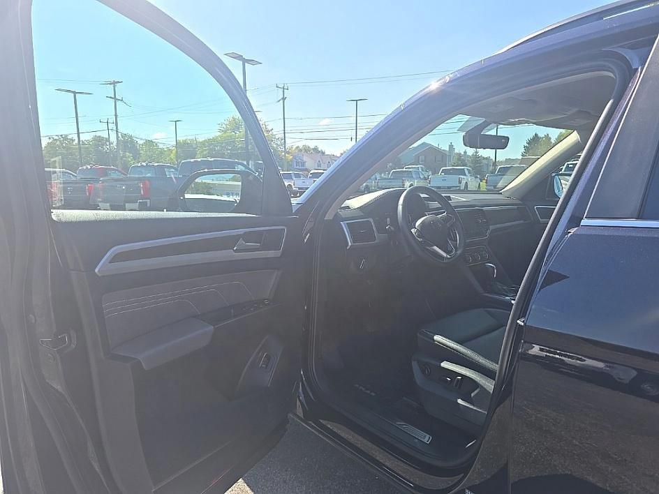 used 2022 Volkswagen Atlas car, priced at $26,657