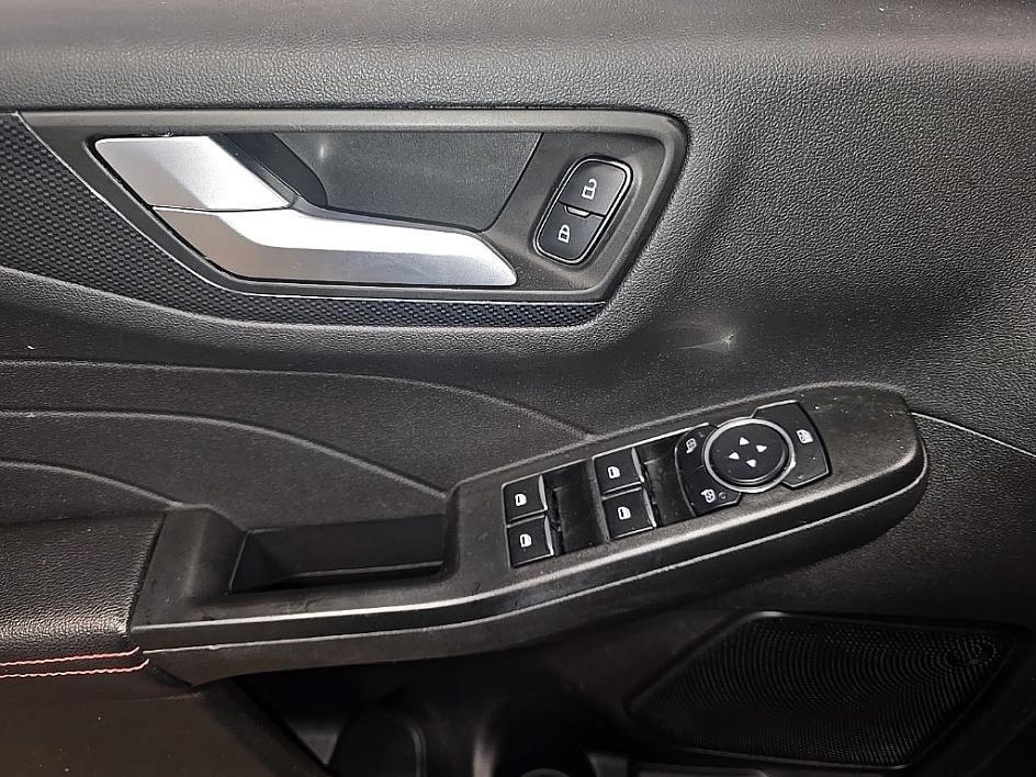 used 2023 Ford Escape car, priced at $23,186