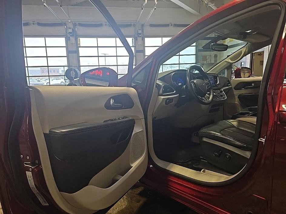 used 2017 Chrysler Pacifica car, priced at $12,835