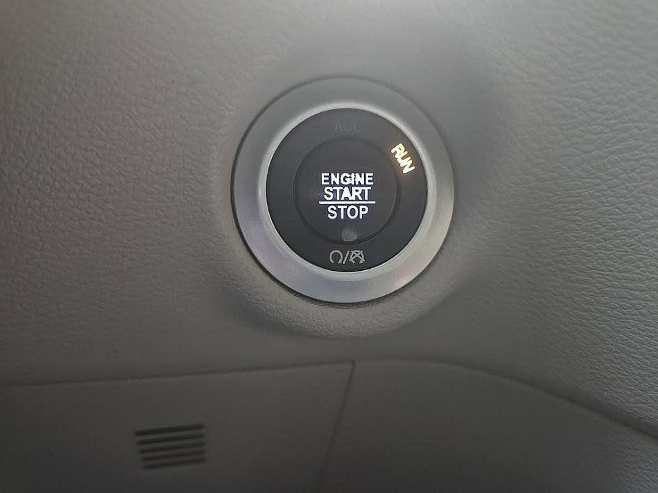 used 2017 Chrysler Pacifica car, priced at $12,835