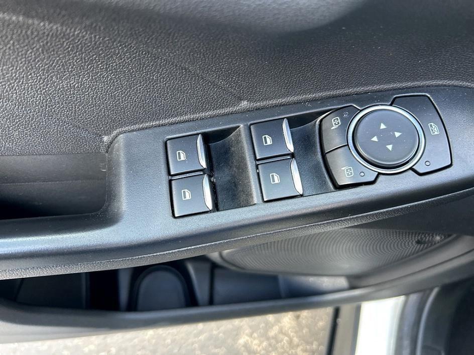 used 2022 Ford Escape car, priced at $22,106