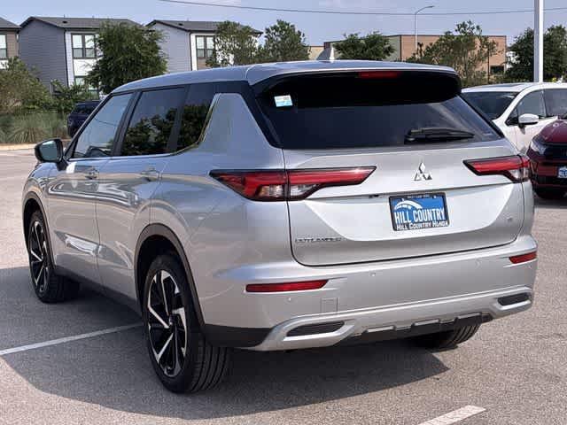 used 2024 Mitsubishi Outlander car, priced at $20,020