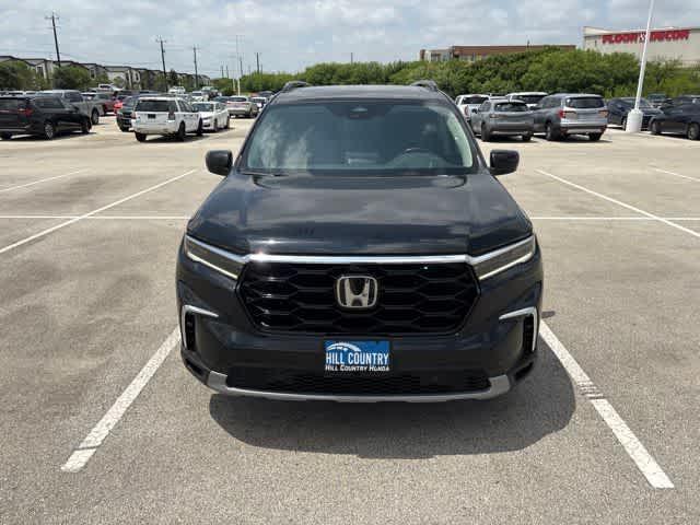 used 2025 Honda Pilot car, priced at $47,420