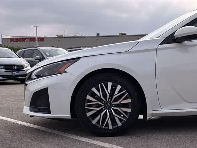used 2023 Nissan Altima car, priced at $20,225