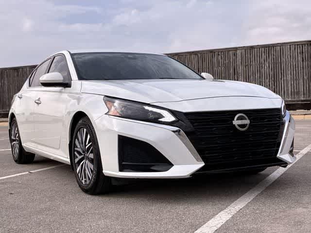 used 2023 Nissan Altima car, priced at $20,225