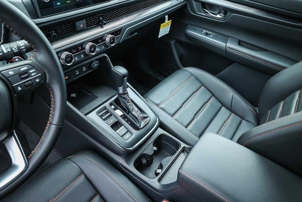 new 2026 Honda CR-V Hybrid car, priced at $38,411