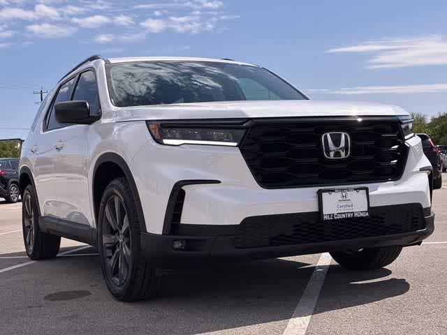 used 2025 Honda Pilot car, priced at $39,295