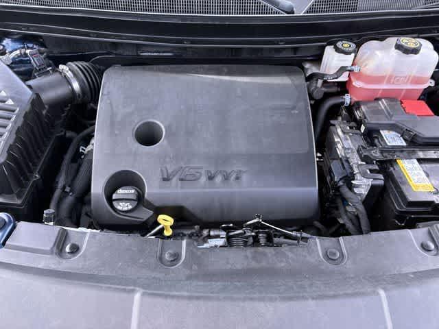 used 2023 Chevrolet Traverse car, priced at $28,895