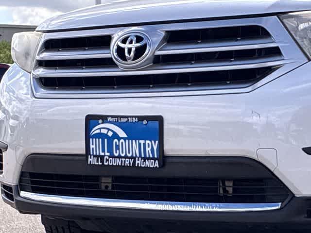 used 2012 Toyota Highlander car, priced at $11,720