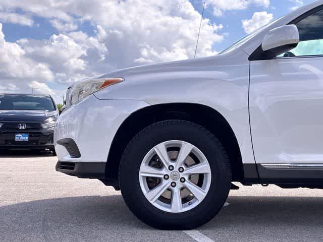 used 2012 Toyota Highlander car, priced at $11,720