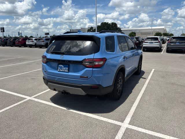 used 2025 Honda Pilot car, priced at $42,820
