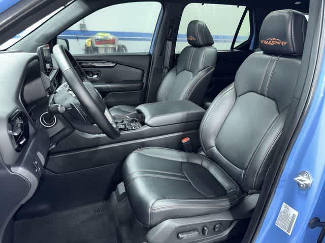 used 2025 Honda Pilot car, priced at $43,720
