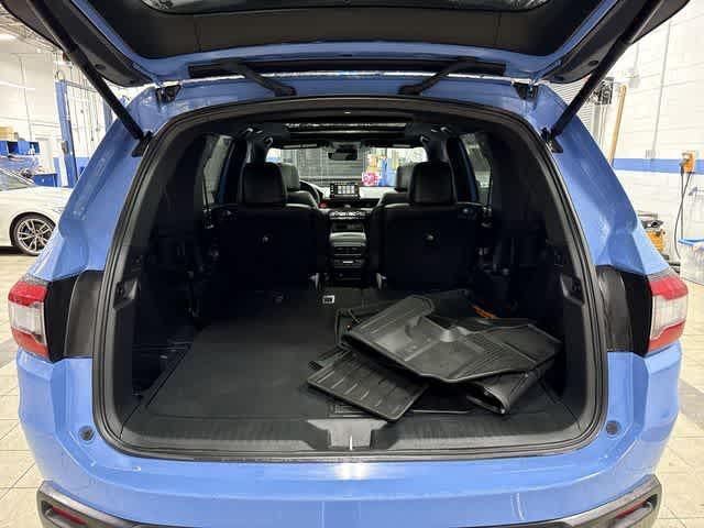 used 2025 Honda Pilot car, priced at $43,720