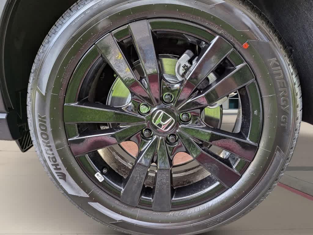 new 2026 Honda HR-V car, priced at $28,234