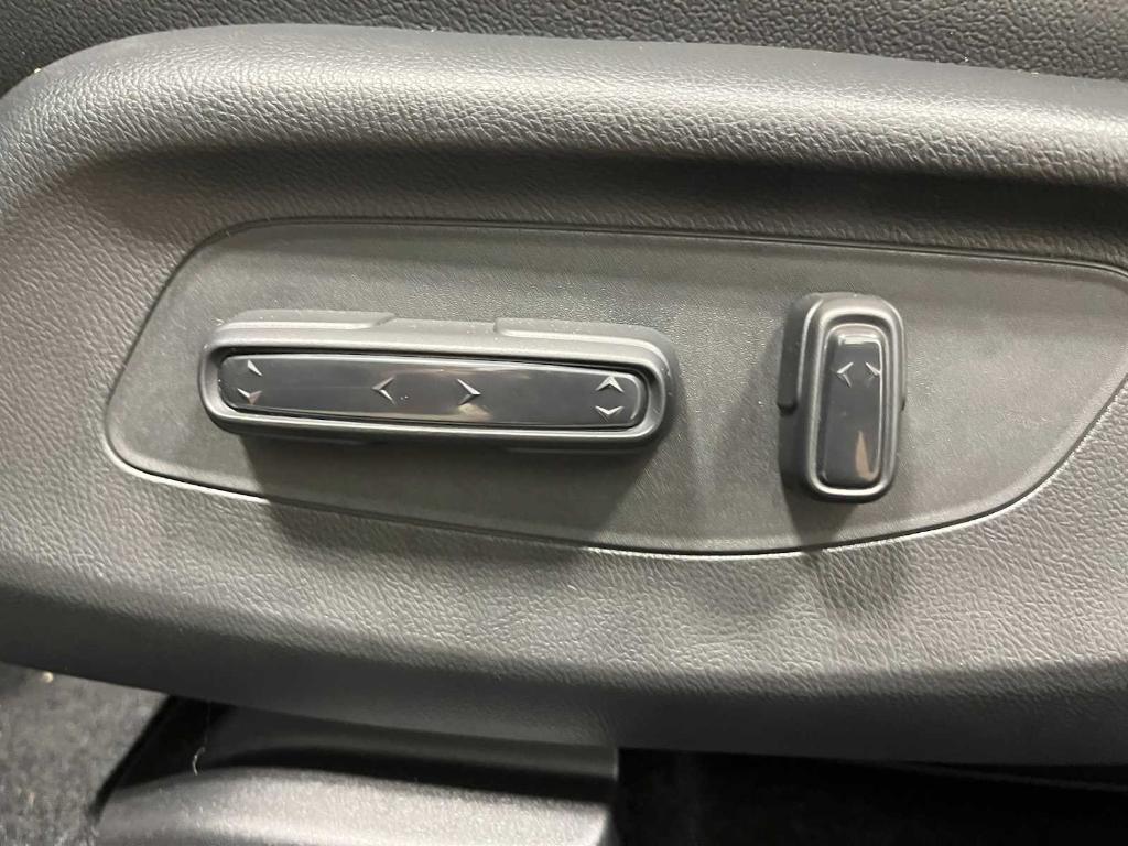 new 2026 Honda HR-V car, priced at $32,237