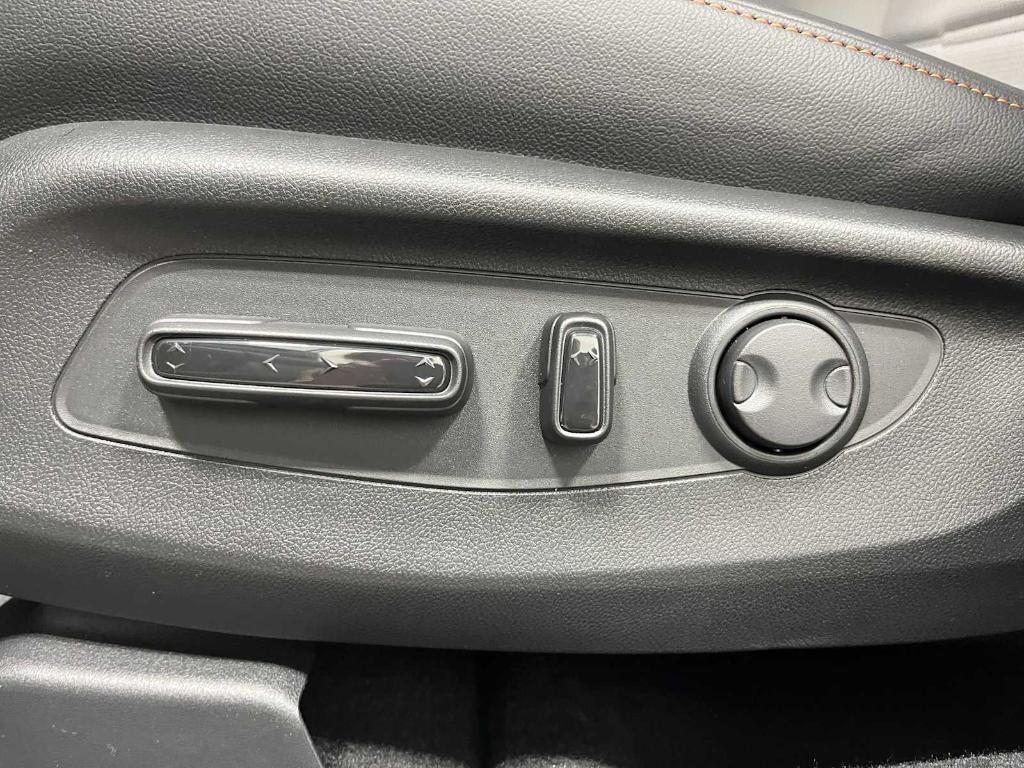 new 2026 Honda CR-V Hybrid car, priced at $41,186