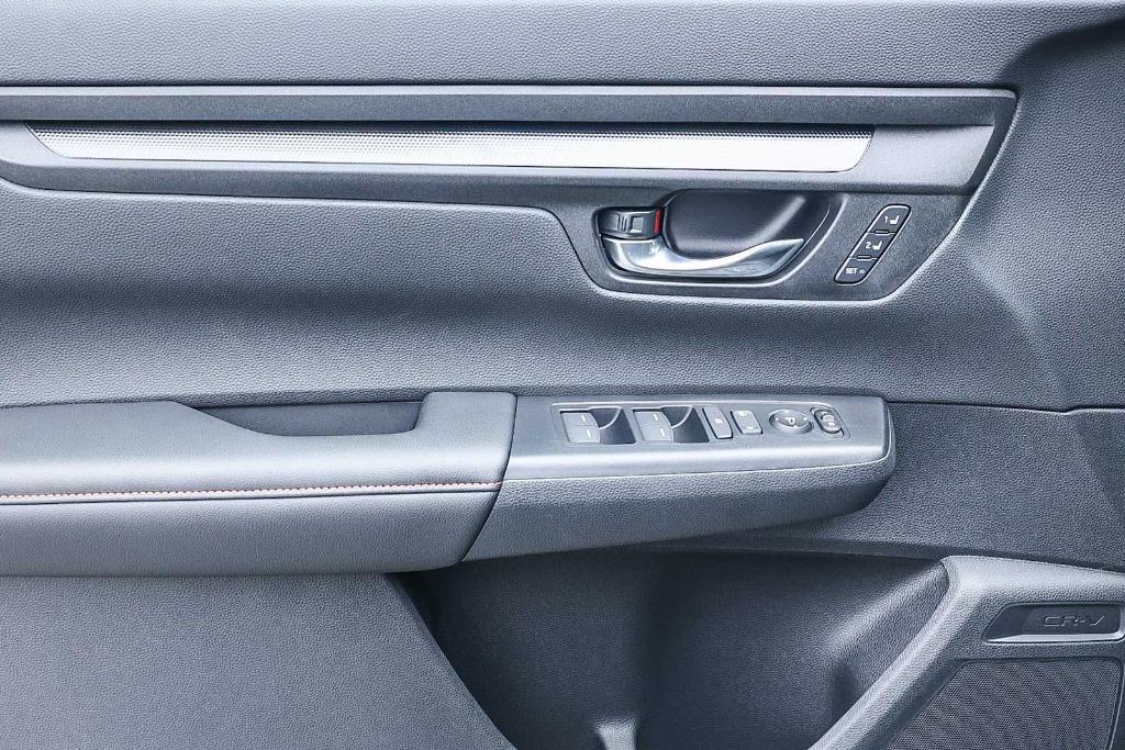 new 2026 Honda CR-V Hybrid car, priced at $38,261