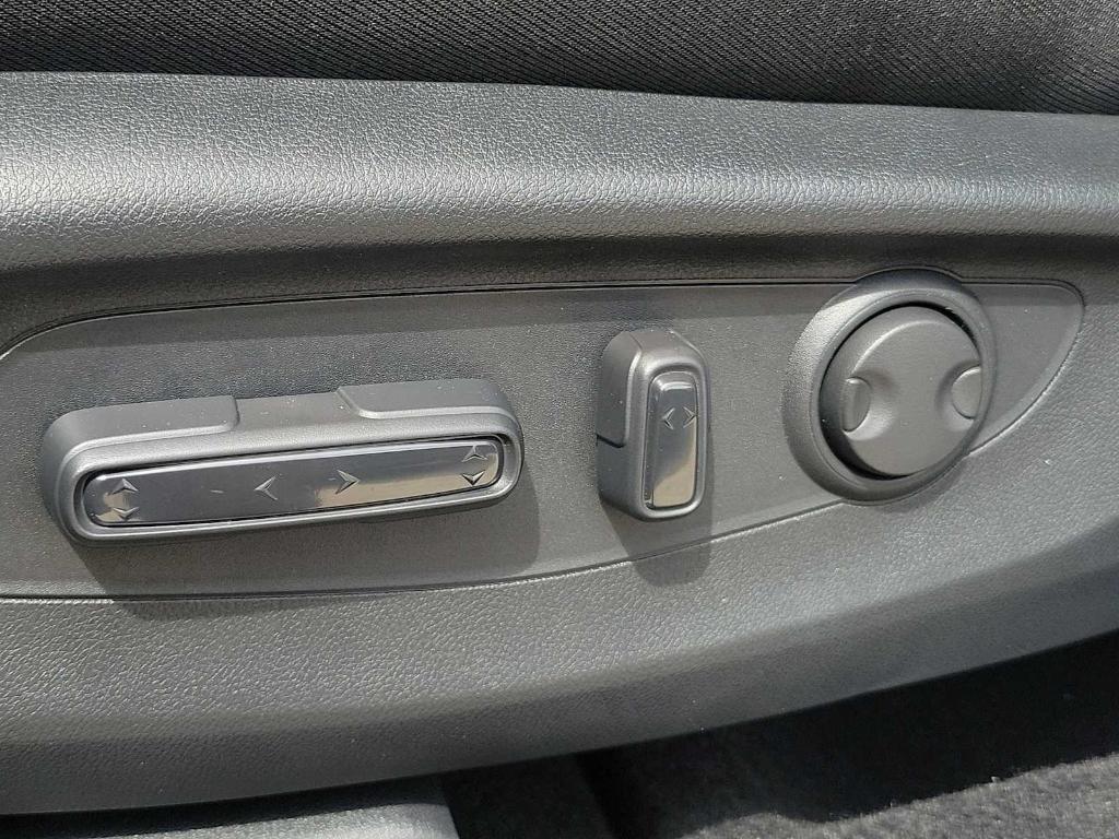 new 2026 Honda CR-V Hybrid car, priced at $35,555