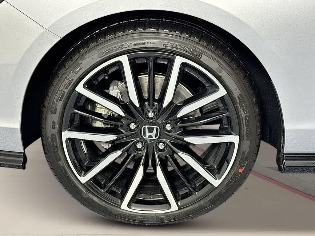 new 2026 Honda Accord Hybrid car, priced at $38,446