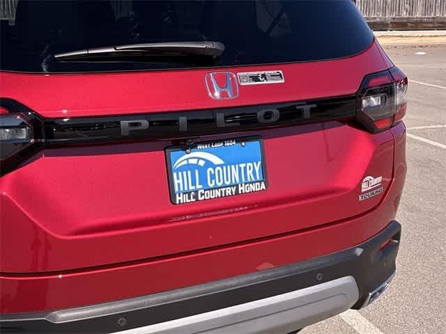 used 2025 Honda Pilot car, priced at $41,095
