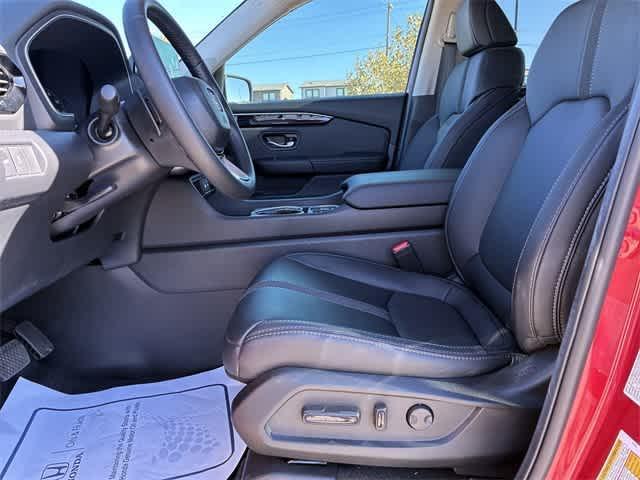 used 2025 Honda Pilot car, priced at $41,095