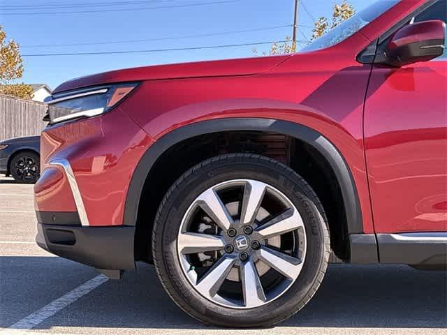 used 2025 Honda Pilot car, priced at $41,095