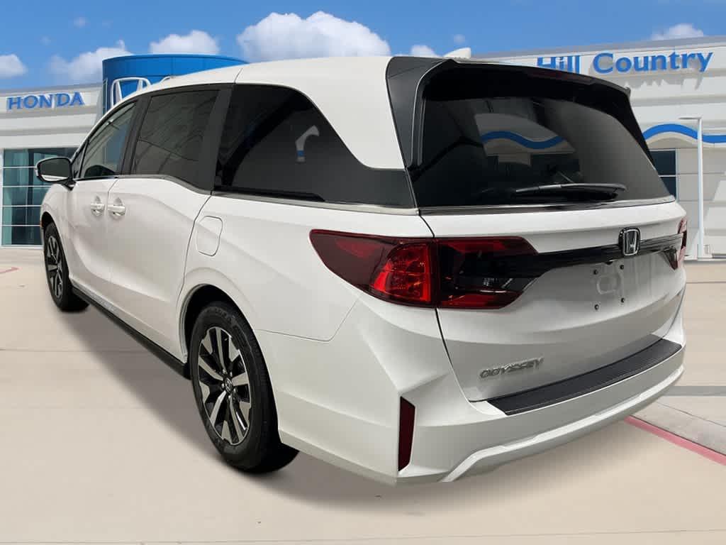 new 2026 Honda Odyssey car, priced at $43,184