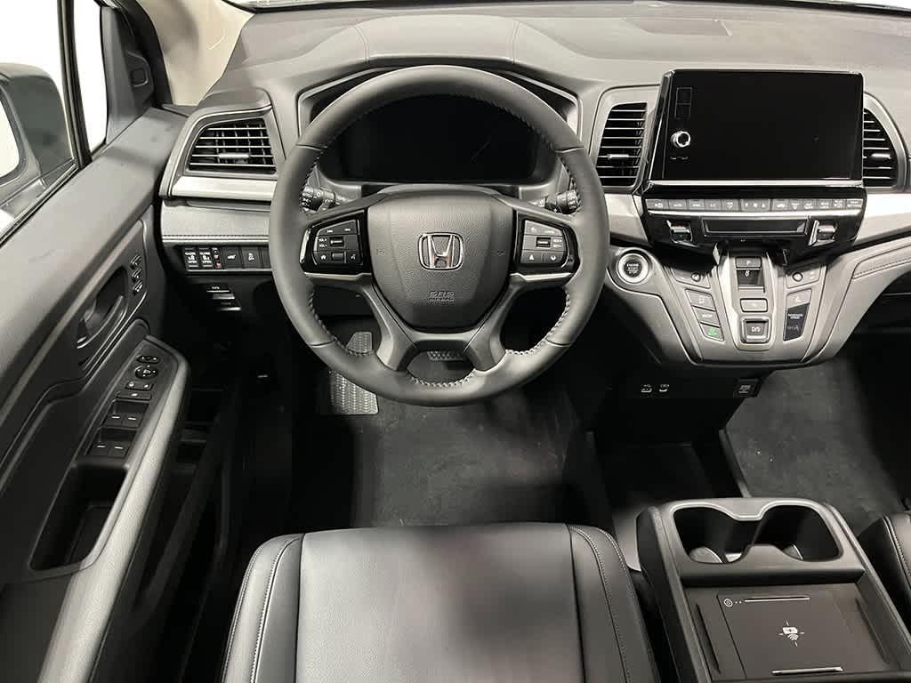 new 2026 Honda Odyssey car, priced at $43,184
