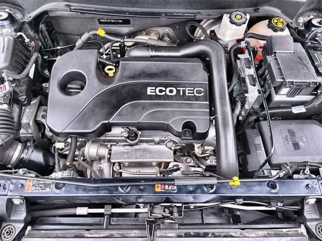 used 2021 Chevrolet Equinox car, priced at $14,695