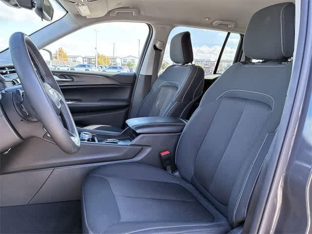 used 2024 Jeep Grand Cherokee car, priced at $25,895