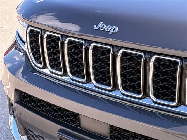 used 2024 Jeep Grand Cherokee car, priced at $25,895