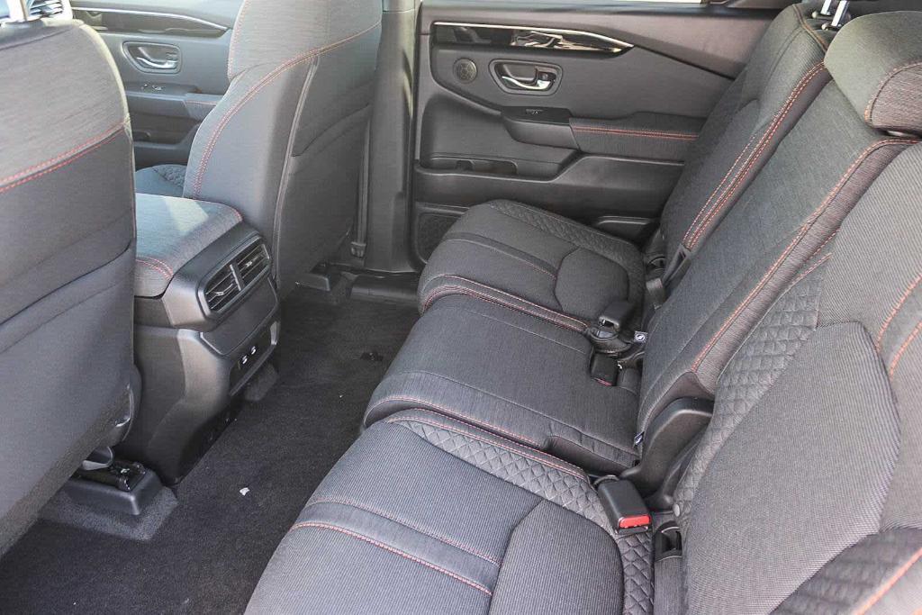 new 2026 Honda Pilot car, priced at $42,927