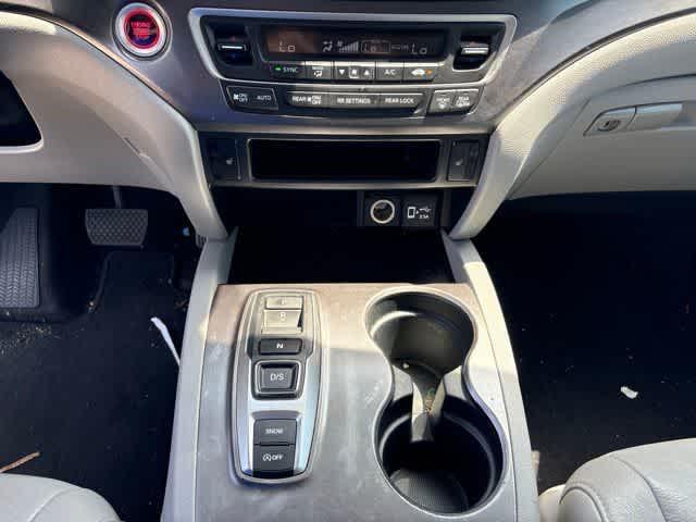 used 2021 Honda Pilot car, priced at $25,225