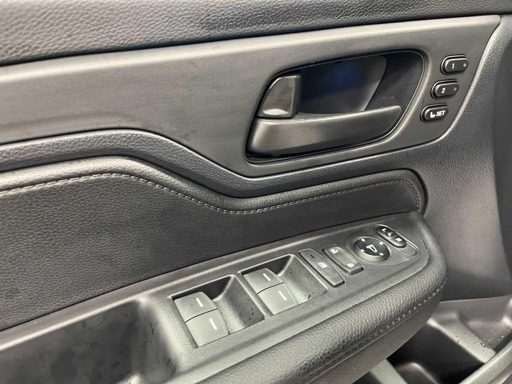 new 2026 Honda Odyssey car, priced at $42,364