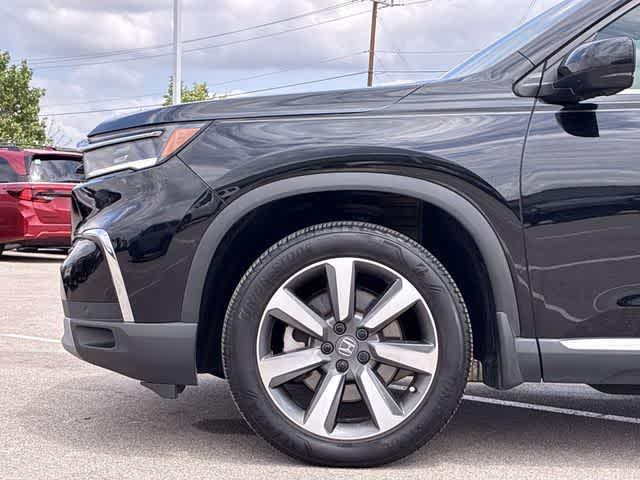 used 2025 Honda Pilot car, priced at $43,695