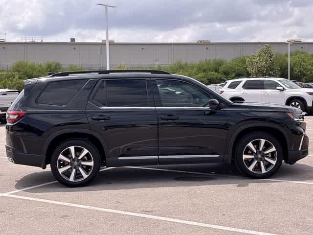 used 2025 Honda Pilot car, priced at $43,695