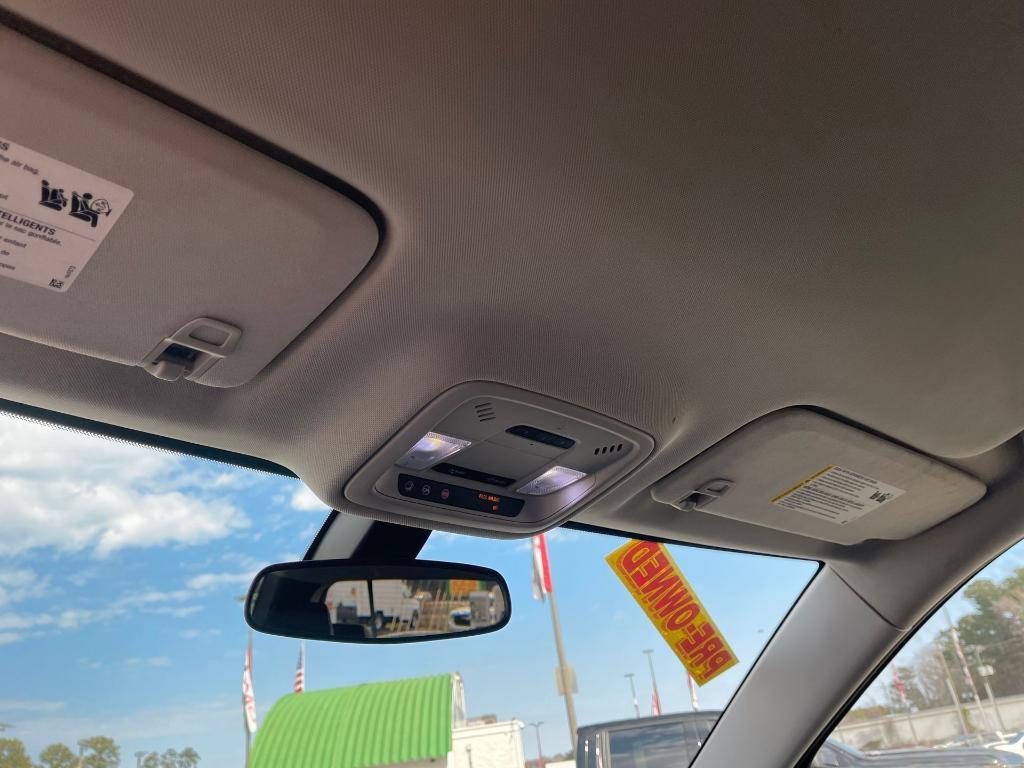 used 2020 Chevrolet Traverse car, priced at $19,290